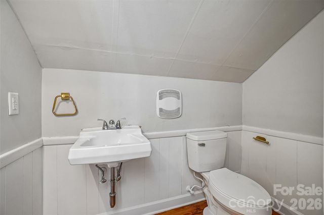 28 Ridgefield Place, Asheville, NC 28803
