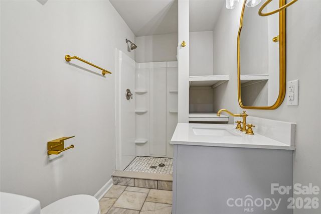 28 Ridgefield Place, Asheville, NC 28803