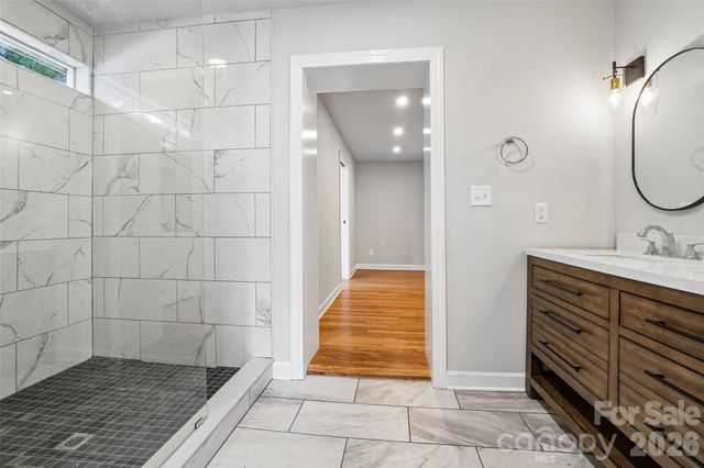 28 Ridgefield Place, Asheville, NC 28803