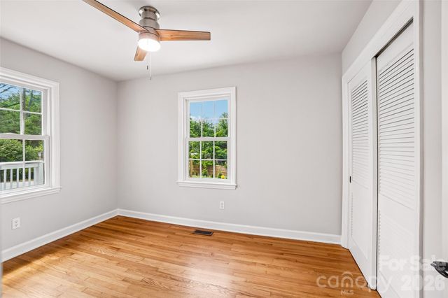 28 Ridgefield Place, Asheville, NC 28803