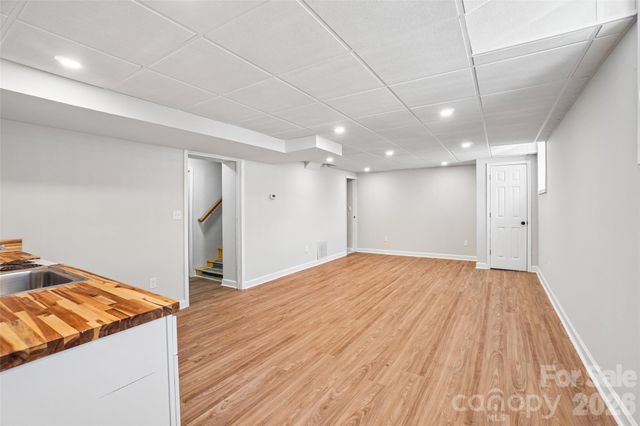 28 Ridgefield Place, Asheville, NC 28803