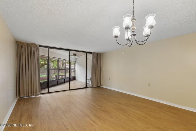 1071 EDGEWOOD Avenue S 105, Jacksonville, FL 32205