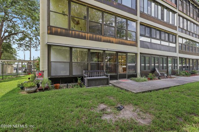 1071 EDGEWOOD Avenue S 105, Jacksonville, FL 32205
