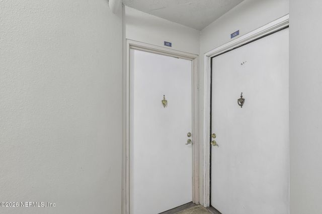 1071 EDGEWOOD Avenue S 105, Jacksonville, FL 32205