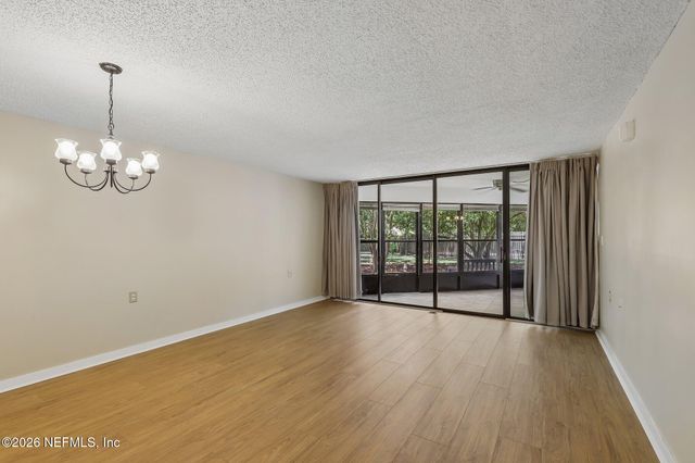 1071 EDGEWOOD Avenue S 105, Jacksonville, FL 32205
