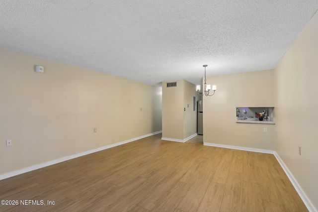 1071 EDGEWOOD Avenue S 105, Jacksonville, FL 32205