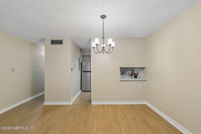 1071 EDGEWOOD Avenue S 105, Jacksonville, FL 32205
