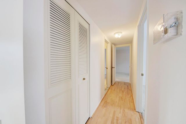 23439 Stonehenge Boulevard, Novi, MI 48375