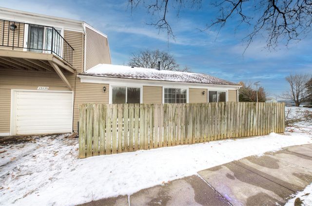 23439 Stonehenge Boulevard, Novi, MI 48375