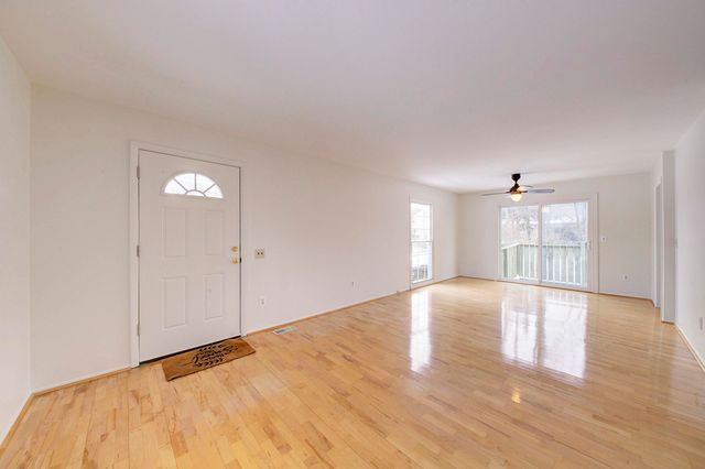 23439 Stonehenge Boulevard, Novi, MI 48375