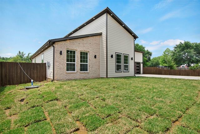 209 Pearl Harbor Street, Tool, TX 75143