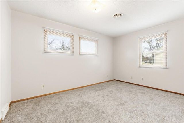 1014 N 31ST Street, Council Bluffs, IA 51501