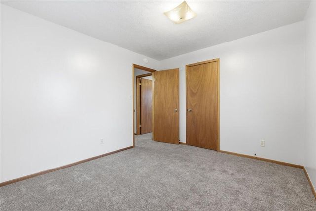 1014 N 31ST Street, Council Bluffs, IA 51501