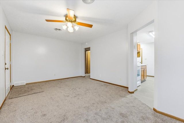 1014 N 31ST Street, Council Bluffs, IA 51501