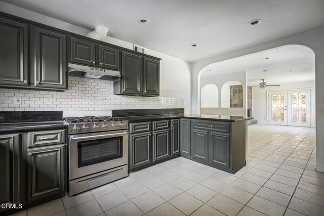 9824 Catawba Avenue, Fontana, CA 92335