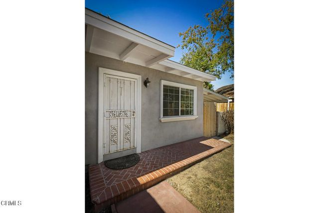 9824 Catawba Avenue, Fontana, CA 92335
