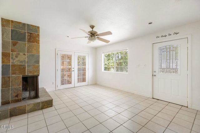 9824 Catawba Avenue, Fontana, CA 92335