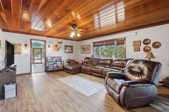 23791 GOLDEN HILLS DR, Rapid City, SD 57702