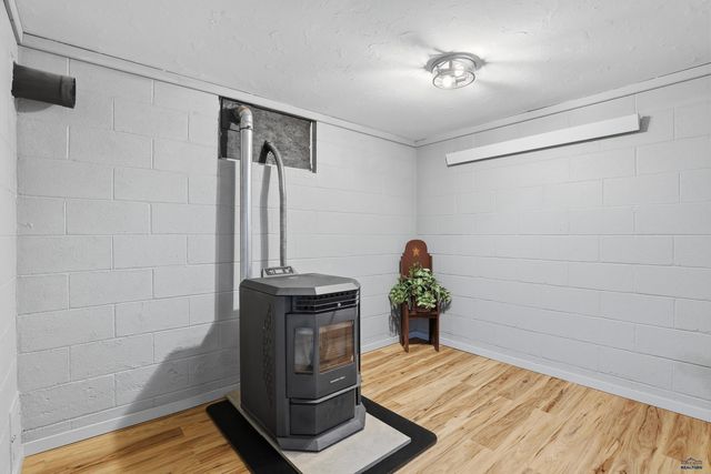 23791 GOLDEN HILLS DR, Rapid City, SD 57702