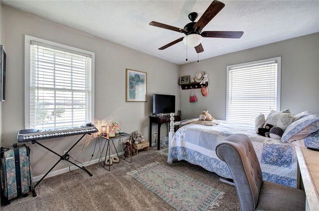 70 Oakridge Drive SE, Cartersville, GA 30121