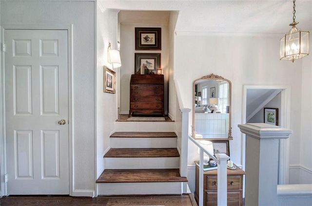 70 Oakridge Drive SE, Cartersville, GA 30121