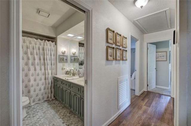 70 Oakridge Drive SE, Cartersville, GA 30121