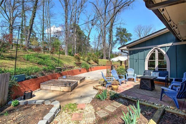 70 Oakridge Drive SE, Cartersville, GA 30121