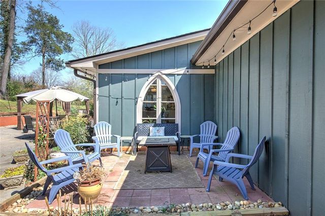 70 Oakridge Drive SE, Cartersville, GA 30121