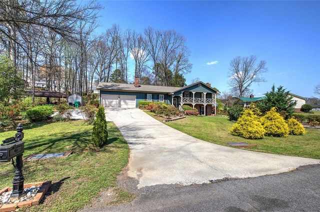 70 Oakridge Drive SE, Cartersville, GA 30121