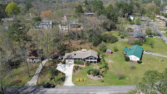 70 Oakridge Drive SE, Cartersville, GA 30121