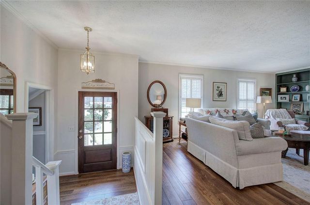 70 Oakridge Drive SE, Cartersville, GA 30121