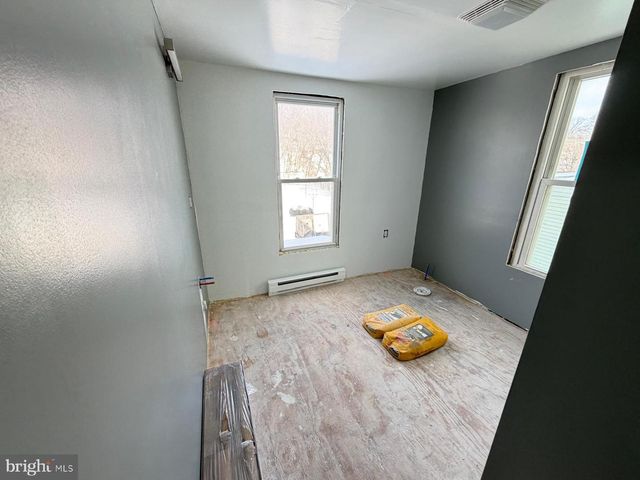 823 WEST MAIN ST, Waynesboro, PA 17268