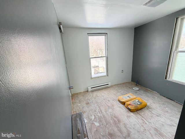 823 WEST MAIN ST, Waynesboro, PA 17268