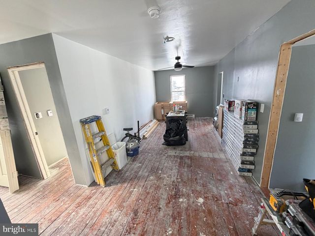 823 WEST MAIN ST, Waynesboro, PA 17268