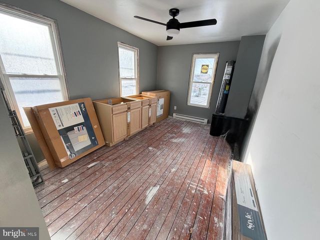 823 WEST MAIN ST, Waynesboro, PA 17268