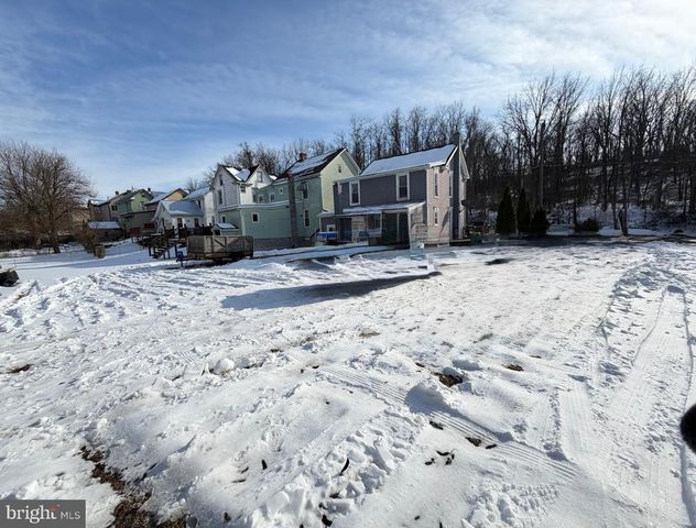 823 WEST MAIN ST, Waynesboro, PA 17268