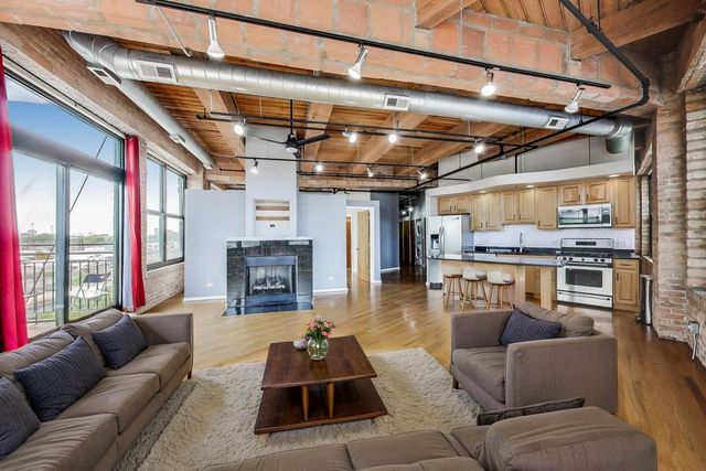 2310 S Canal Street 401, Chicago, IL 60616
