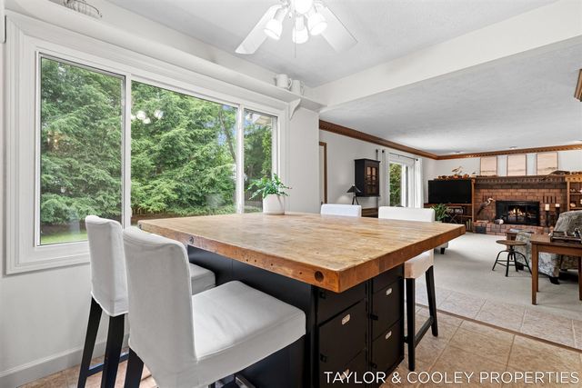 6269 Eagle Ridge Drive, Kalamazoo, MI 49004
