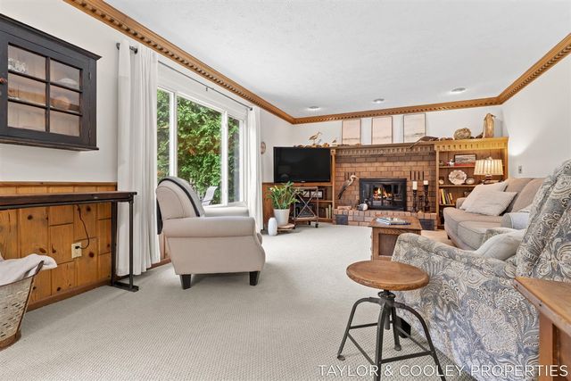 6269 Eagle Ridge Drive, Kalamazoo, MI 49004
