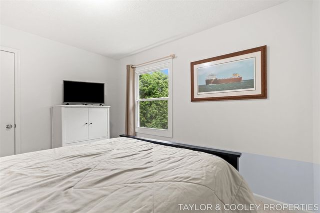6269 Eagle Ridge Drive, Kalamazoo, MI 49004