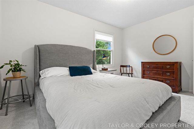 6269 Eagle Ridge Drive, Kalamazoo, MI 49004