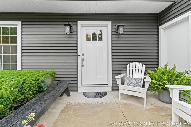 6269 Eagle Ridge Drive, Kalamazoo, MI 49004