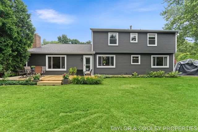 6269 Eagle Ridge Drive, Kalamazoo, MI 49004