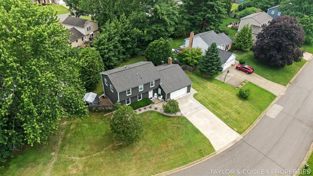 6269 Eagle Ridge Drive, Kalamazoo, MI 49004