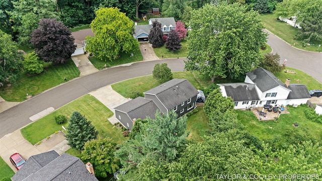 6269 Eagle Ridge Drive, Kalamazoo, MI 49004