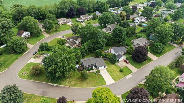 6269 Eagle Ridge Drive, Kalamazoo, MI 49004