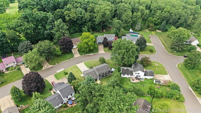 6269 Eagle Ridge Drive, Kalamazoo, MI 49004