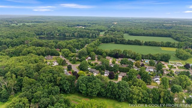 6269 Eagle Ridge Drive, Kalamazoo, MI 49004