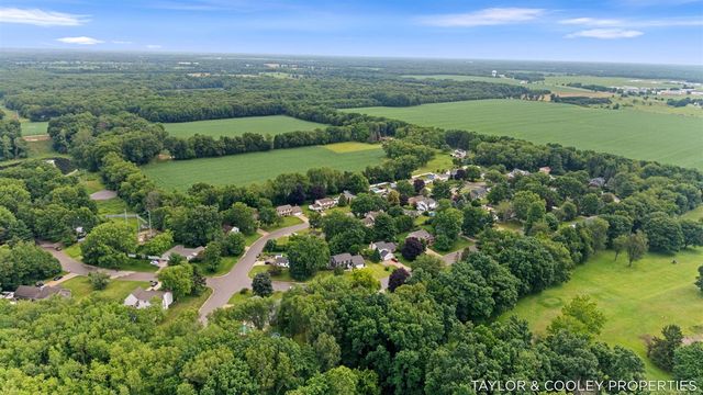 6269 Eagle Ridge Drive, Kalamazoo, MI 49004