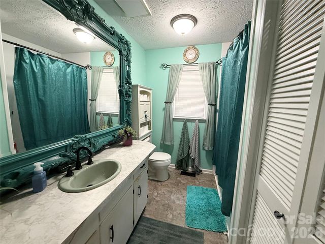 580 Legion Road, Lenoir, NC 28645